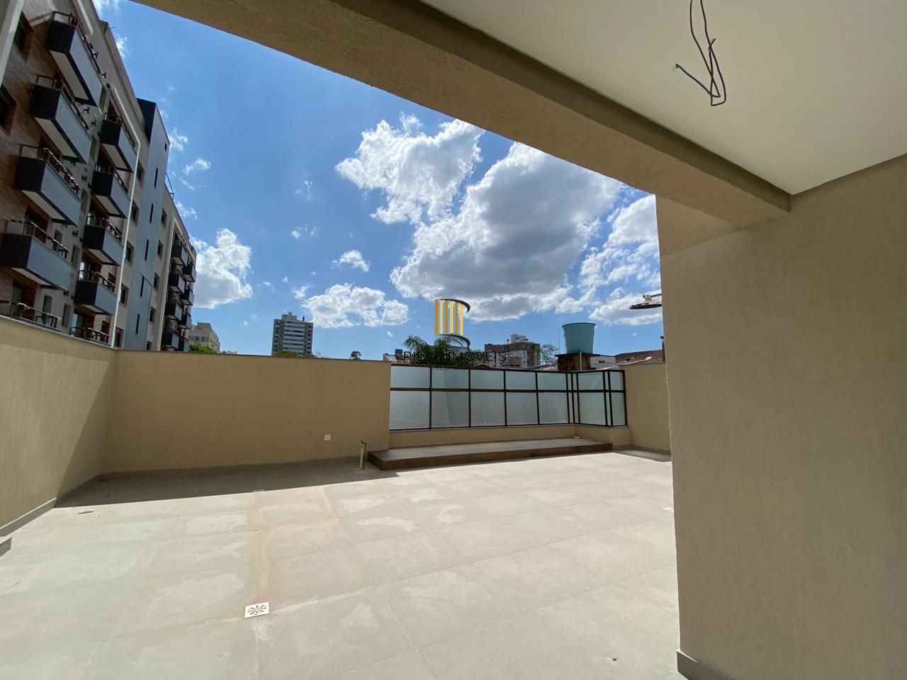 Novo. Apartamento Garden.