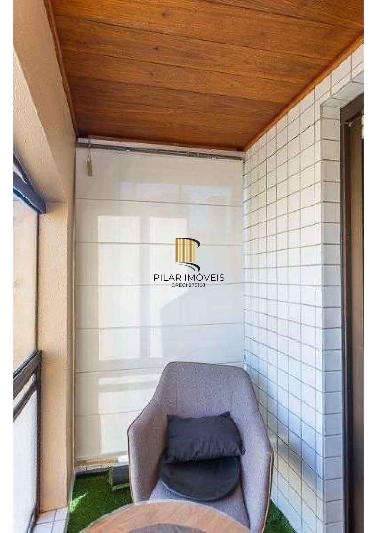 APARTAMENTO 2 DORMITÓRIOS, 2 SACADAS, GARAGEM. BAIRRO INDEPENDÊNCIA