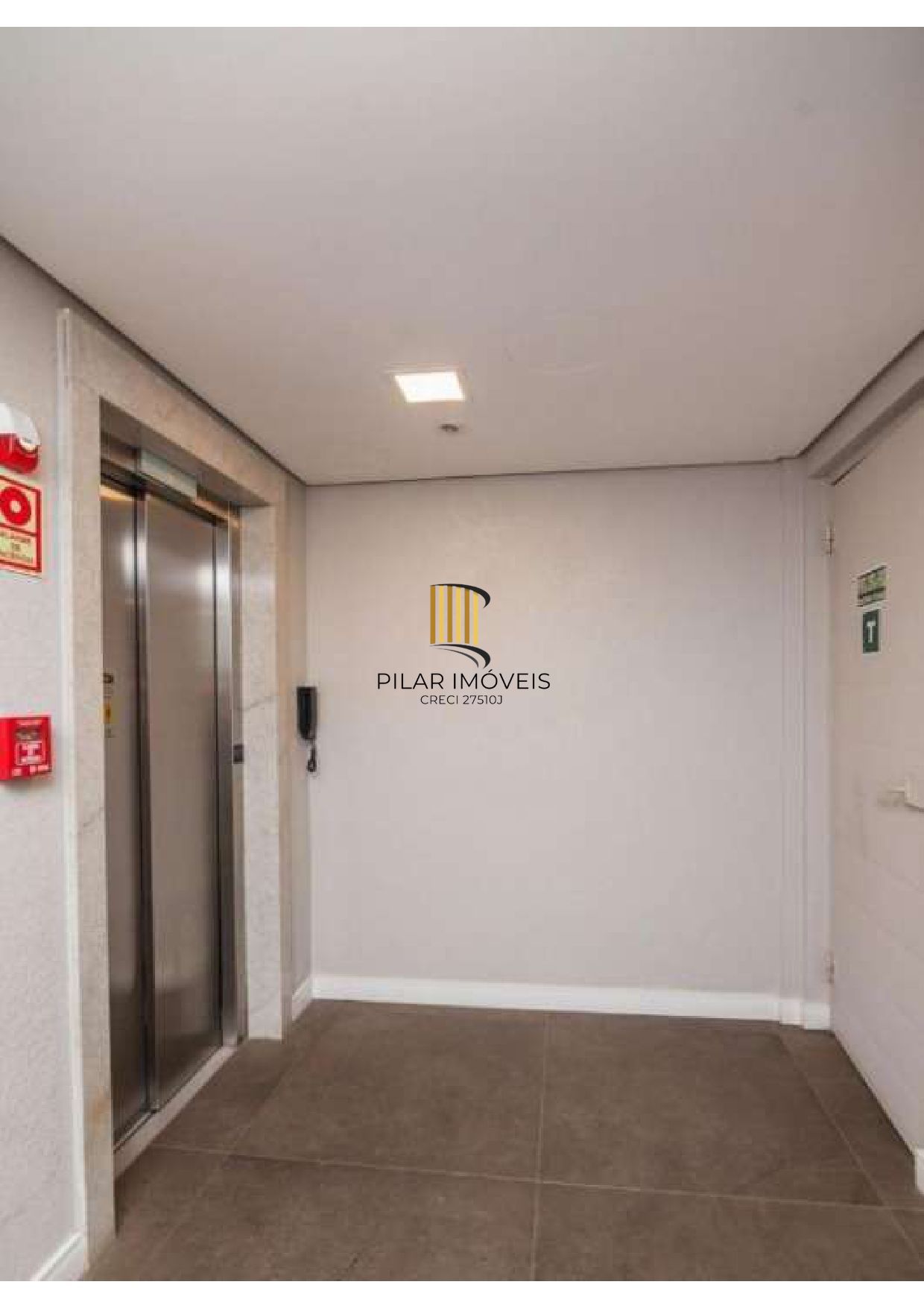 Semi mobiliado. Proximo ao zaffari da Carazinho.