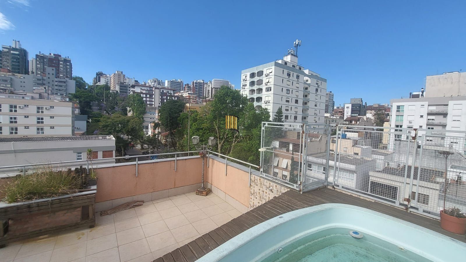 Cobertura 3 dormitórios no bairro Bela Vista