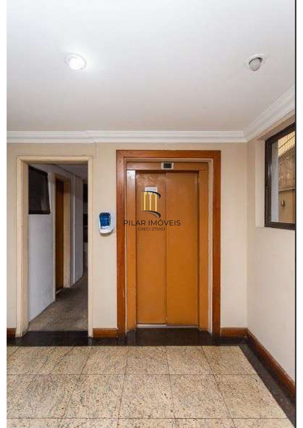 APARTAMENTO 2 DORMITÓRIOS, 2 SACADAS, GARAGEM. BAIRRO INDEPENDÊNCIA