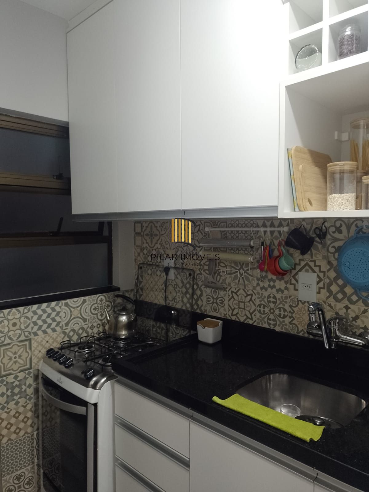 Apartamento 2 dormitórios com vaga no Rio Branco