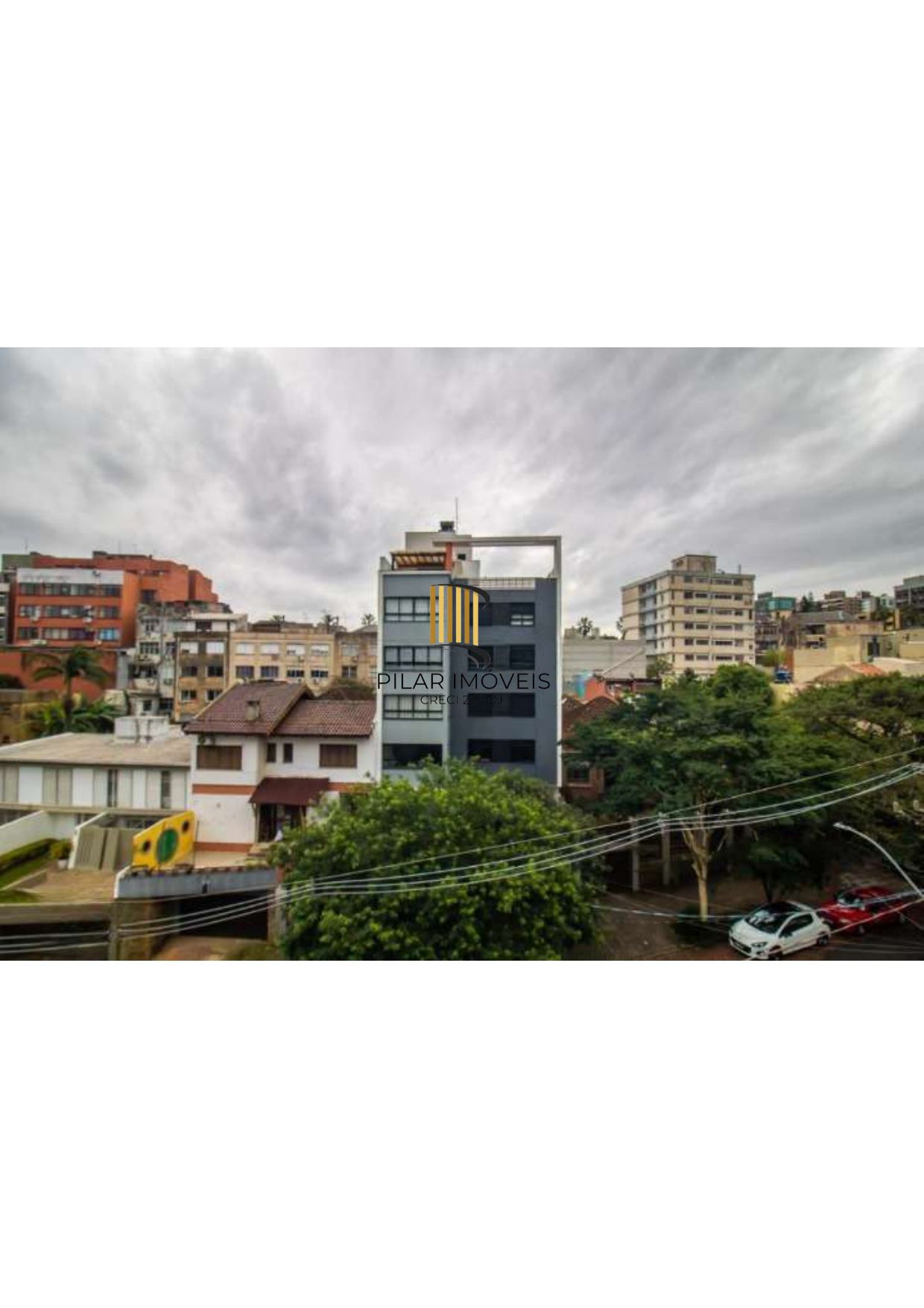 Semi mobiliado. Proximo ao zaffari da Carazinho.