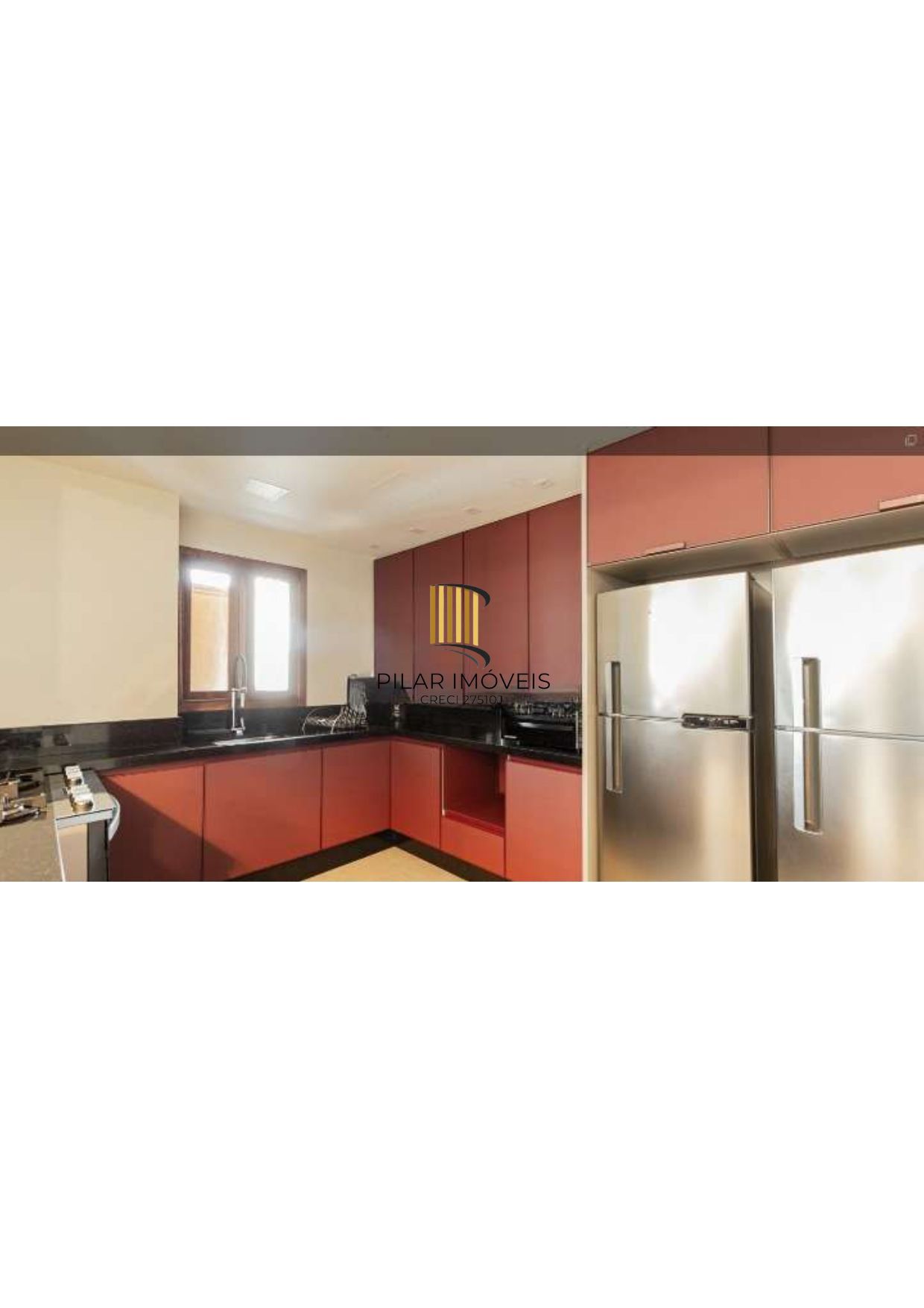 Espaçosa cobertura na rua mais charmosa do bairro Moinhos de Vento.