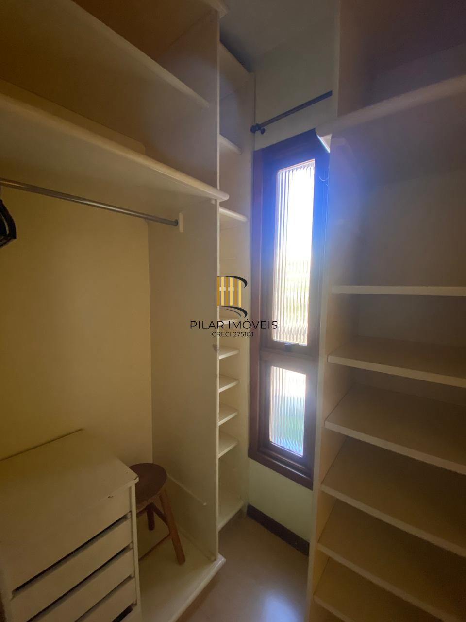 Impecável apartamento mobiliado.