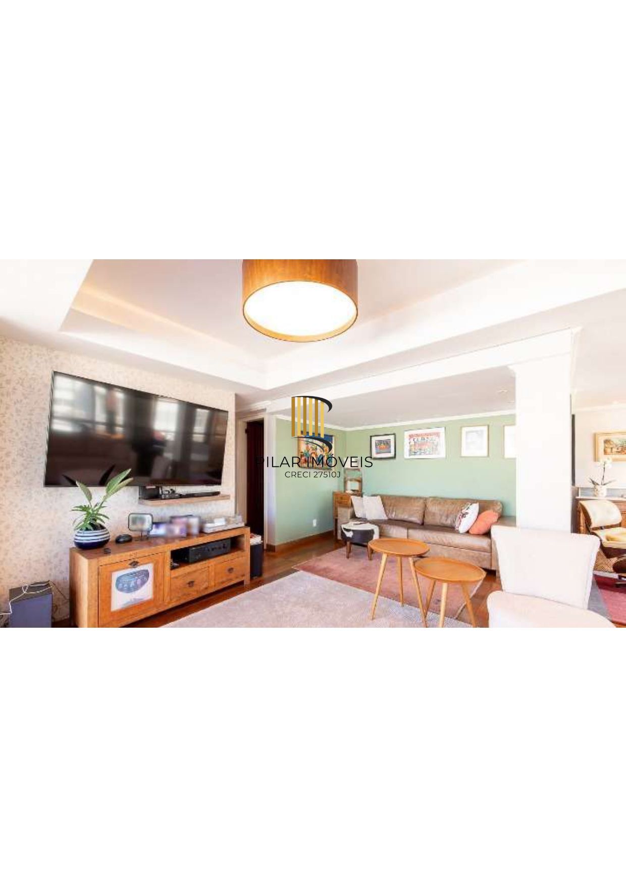 Cobertura duplex a venda no bairro mais charmoso, de Porto Alegre.