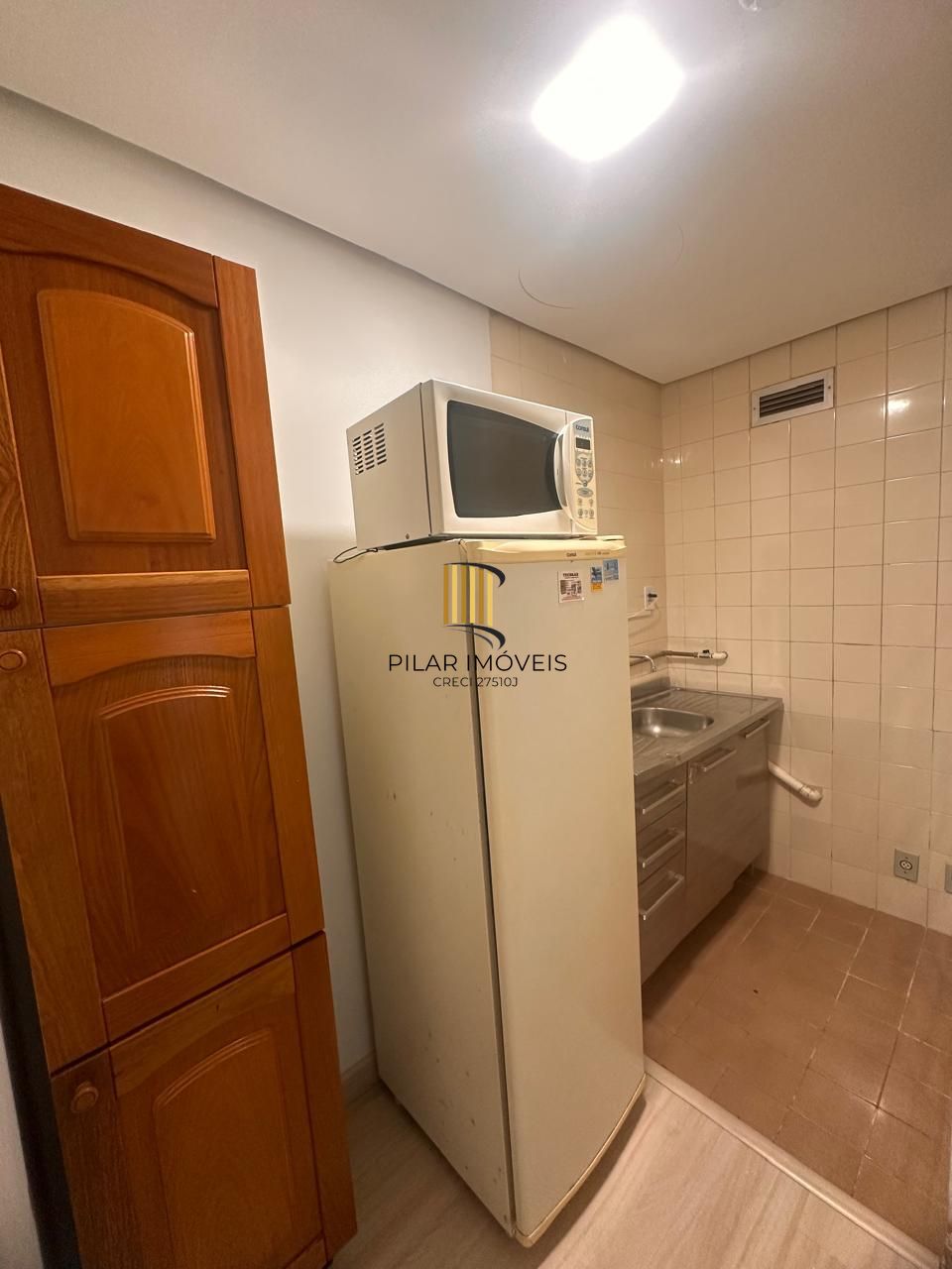 Belíssima Sala Comercial  no Centro Histórico de Porto Alegre.