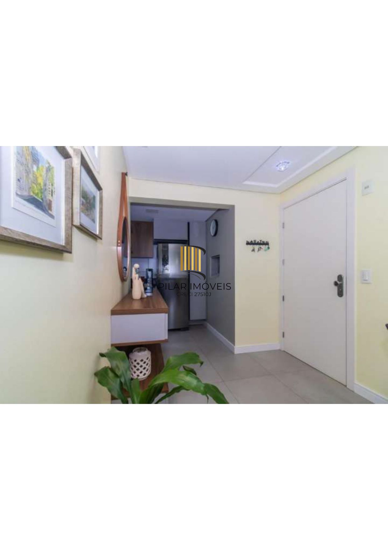 Semi mobiliado. Proximo ao zaffari da Carazinho.