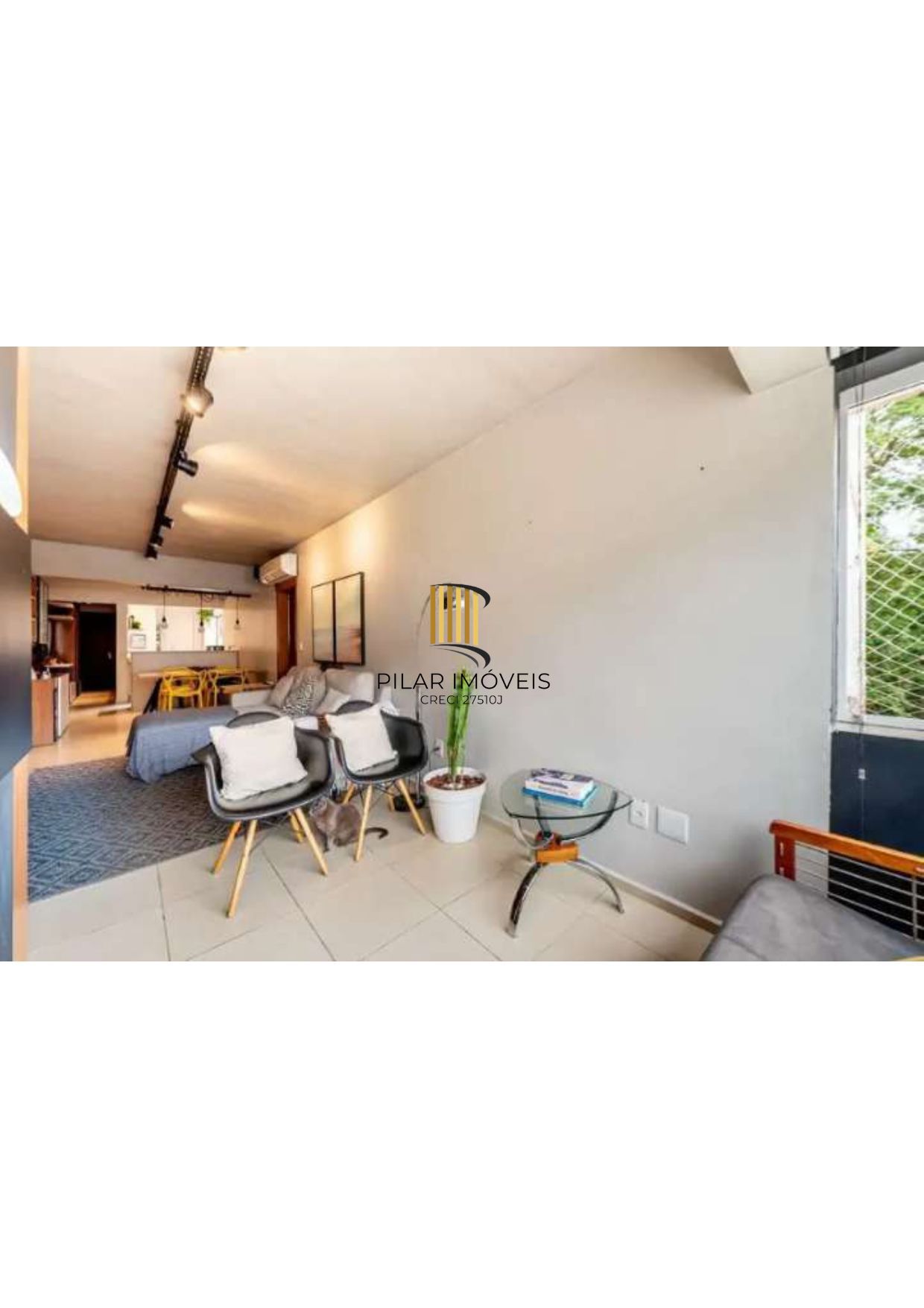 Semi mobiliado como novo. Totalmente reformado.