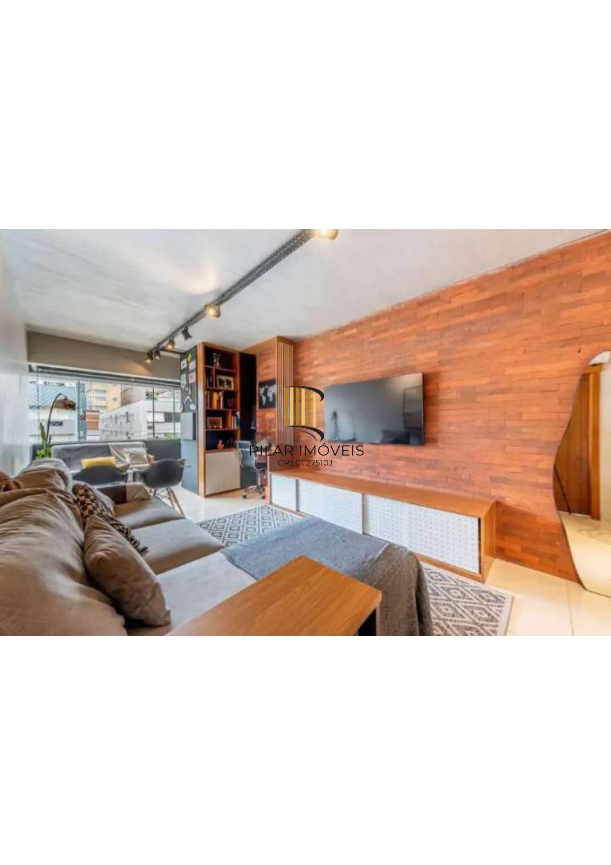 Semi mobiliado como novo. Totalmente reformado.