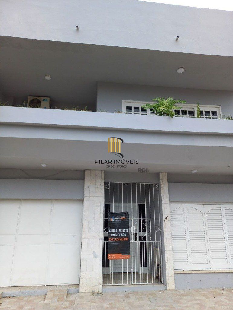 Casa com 3 dormitórios (1 sendo suíte) por R$ 850.000,00 na Rua Antônio Augusto de Azevedo nº 171- Hidráulica - Santana do Livramento - RS