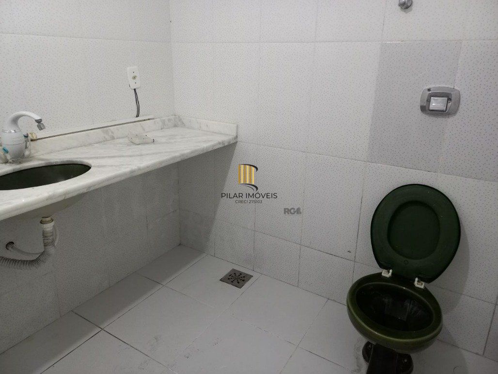 Casa com 3 dormitórios (1 sendo suíte) por R$ 850.000,00 na Rua Antônio Augusto de Azevedo nº 171- Hidráulica - Santana do Livramento - RS