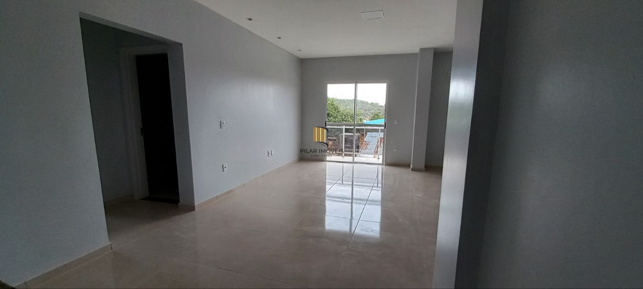 Apartamento com 2 dormitórios na rua Rivarol dos Santos Padilha nº 572