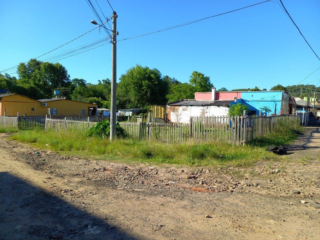 Terreno com casa por R$600.000,00 na Av. Dom Pedro II nº 2088- Wilson