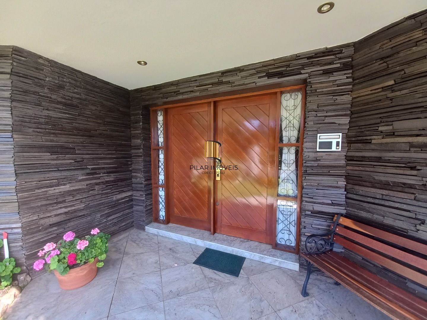 Casa com 4 dormitórios com 630 m² por R$ 3.500.000,00 na Rua Jarbas Pinheiro nº285-  Jardim Atenas- Santana do Livramento-RS