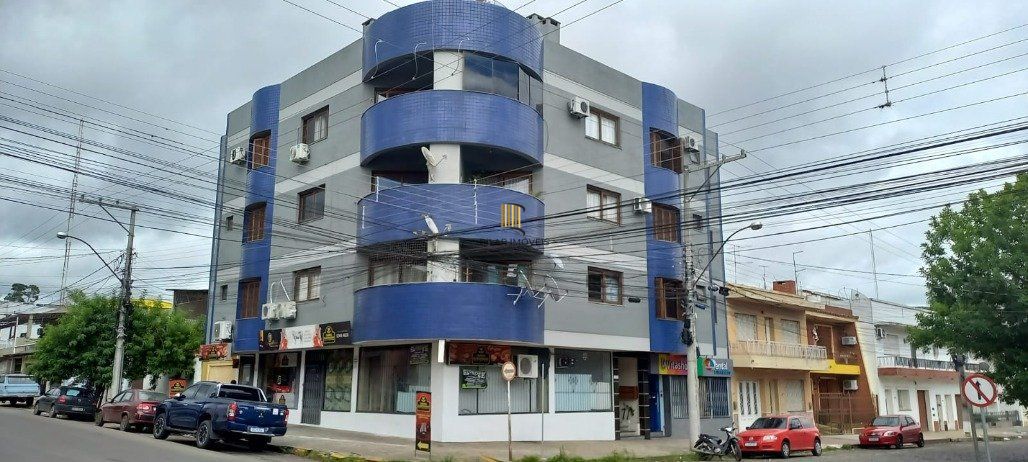 Apartamento com 3 dormitórios (1 sendo suíte) por R$ 740.000,00 na Rua Vasco Alves nº 1277- Centro - Santana do Livramento-RS - Pilar Imóveis