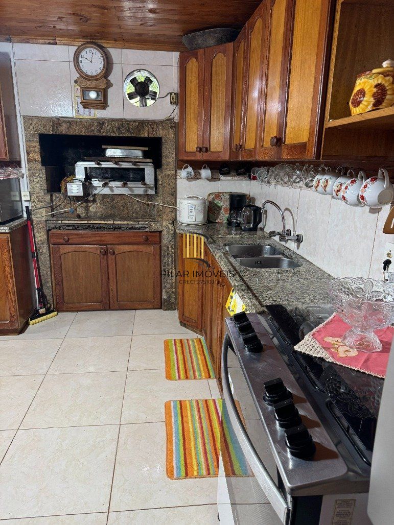 Casa com 3 dormitórios (sendo 1 suíte) por R$ 1.450.000,00 na Rua Ataliba Gomes nº395- Divisa- Santana do Livramento-RS