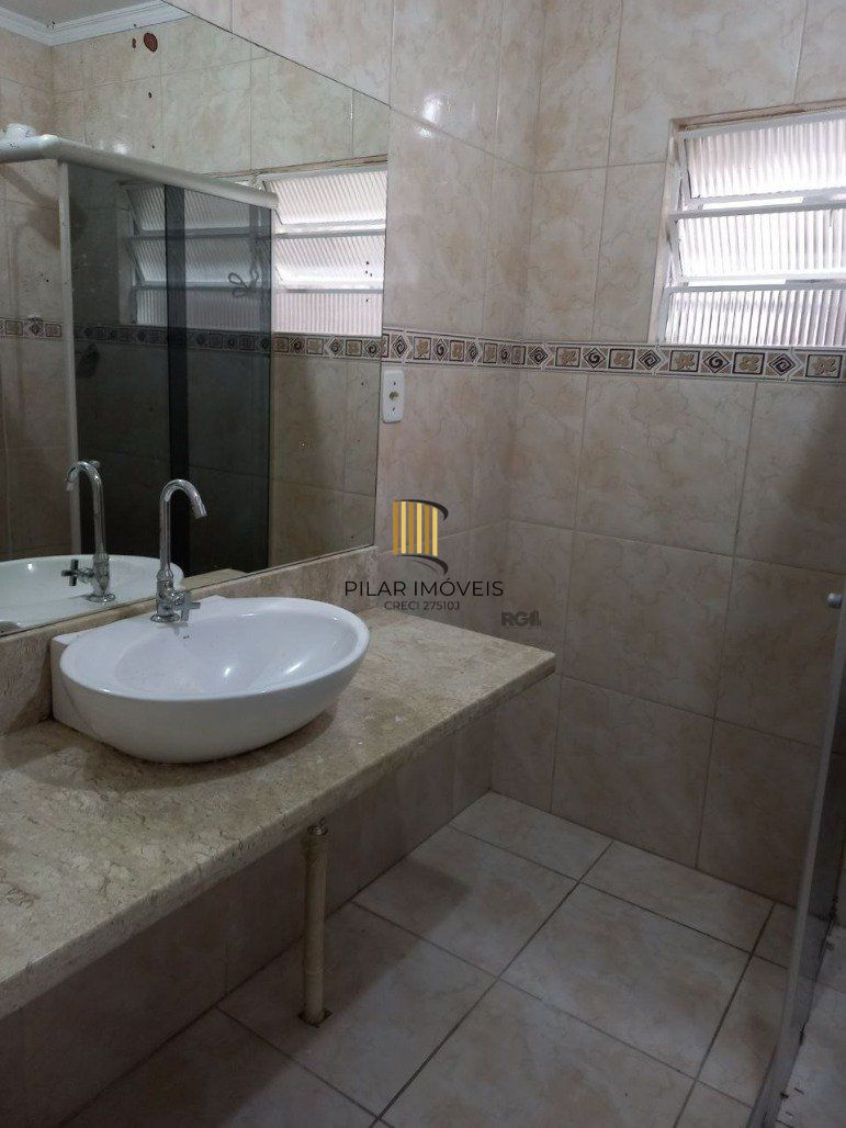 Casa com 3 dormitórios (1 sendo suíte) por R$ 850.000,00 na Rua Antônio Augusto de Azevedo nº 171- Hidráulica - Santana do Livramento - RS