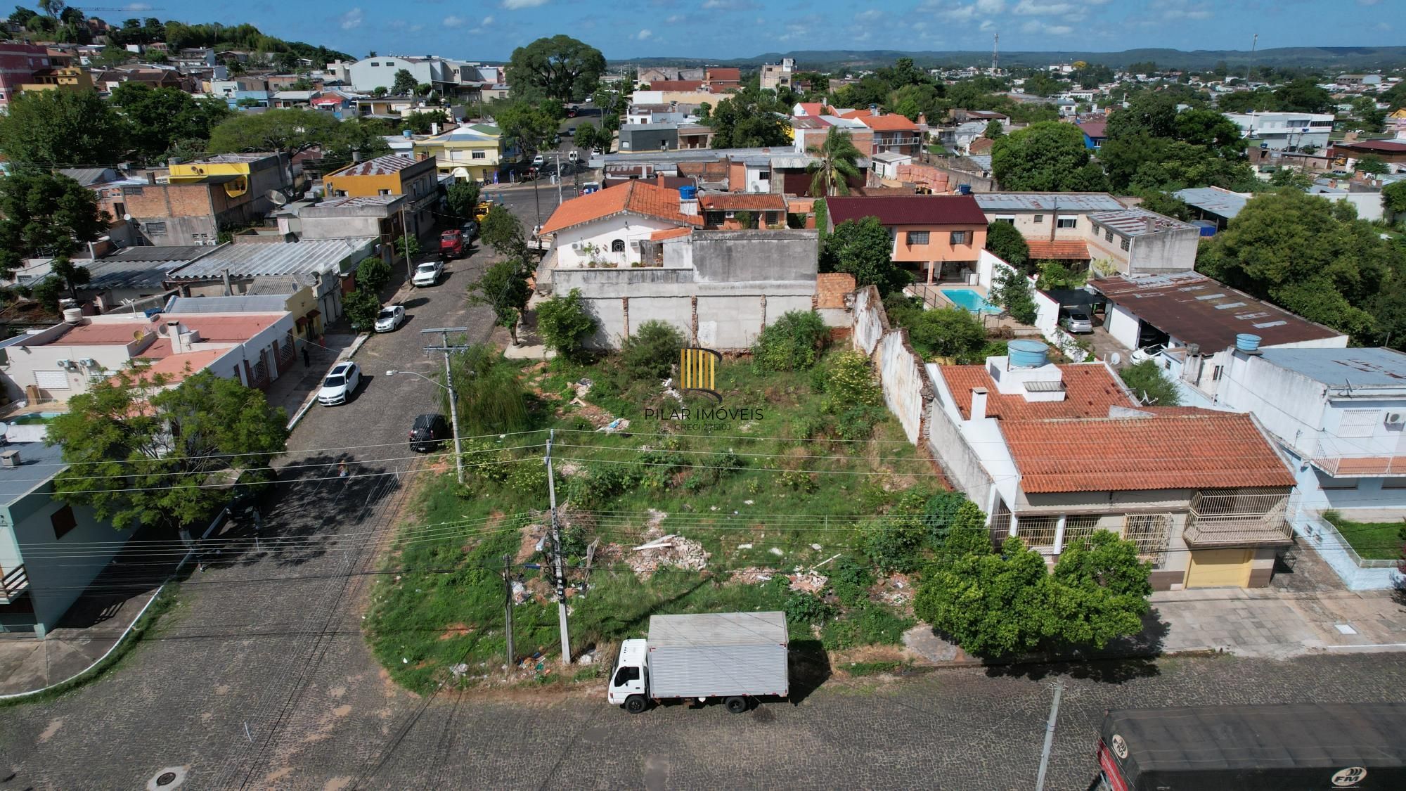Terreno com 651 m2 por R$ 1.000.000,00 na Rua Bento Gonçalves