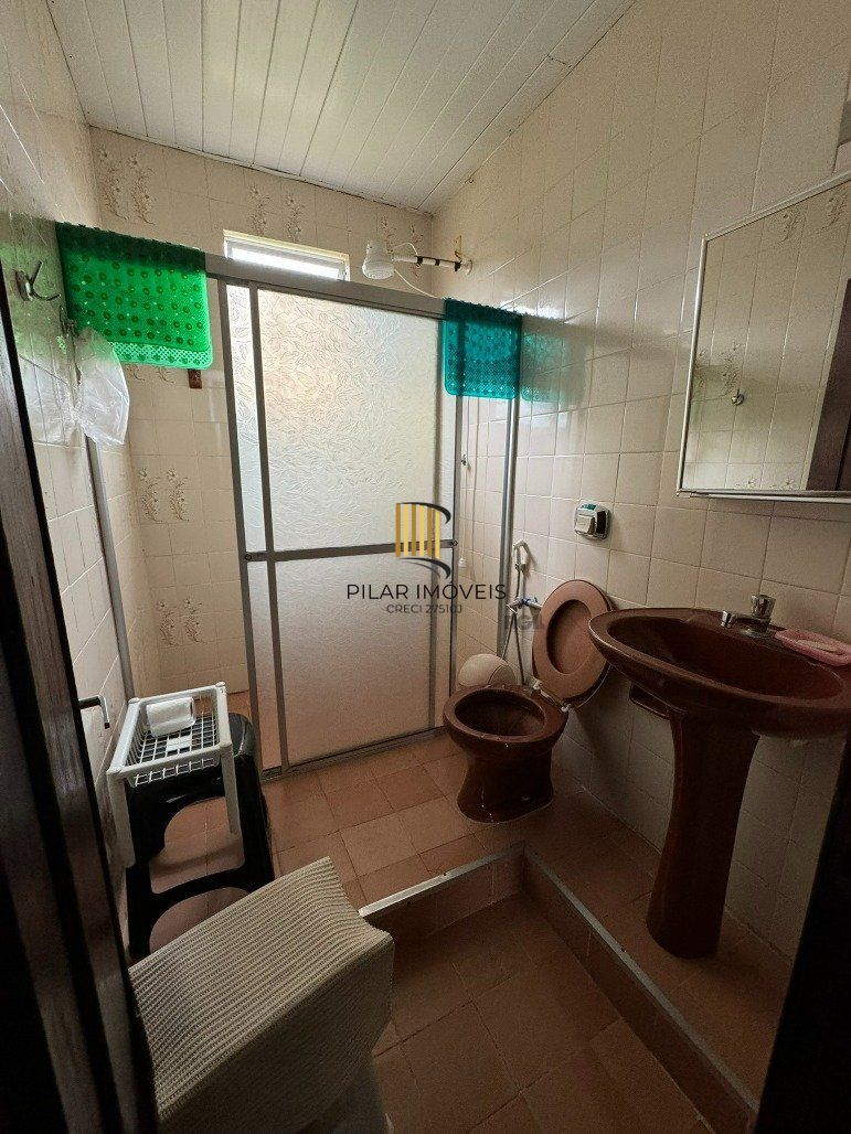 Casa de 2 andares com 5 dormitórios (1 sendo suíte) por R$ 1.500.000,00 na Rua Sergio Fuentes nº 1350 - Prado- Santana do Livramento-RS