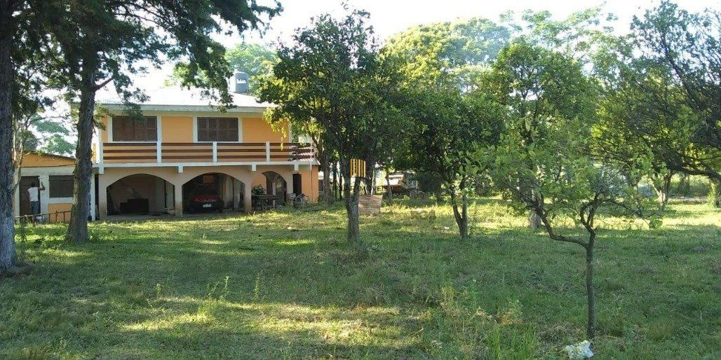 Chácara com 5 dormitórios (1 sendo suíte) de 1,6 hectare por R$ 1.300.000,00 na Rua Robledo Braz nº 5954- Santana do Livramento-RS