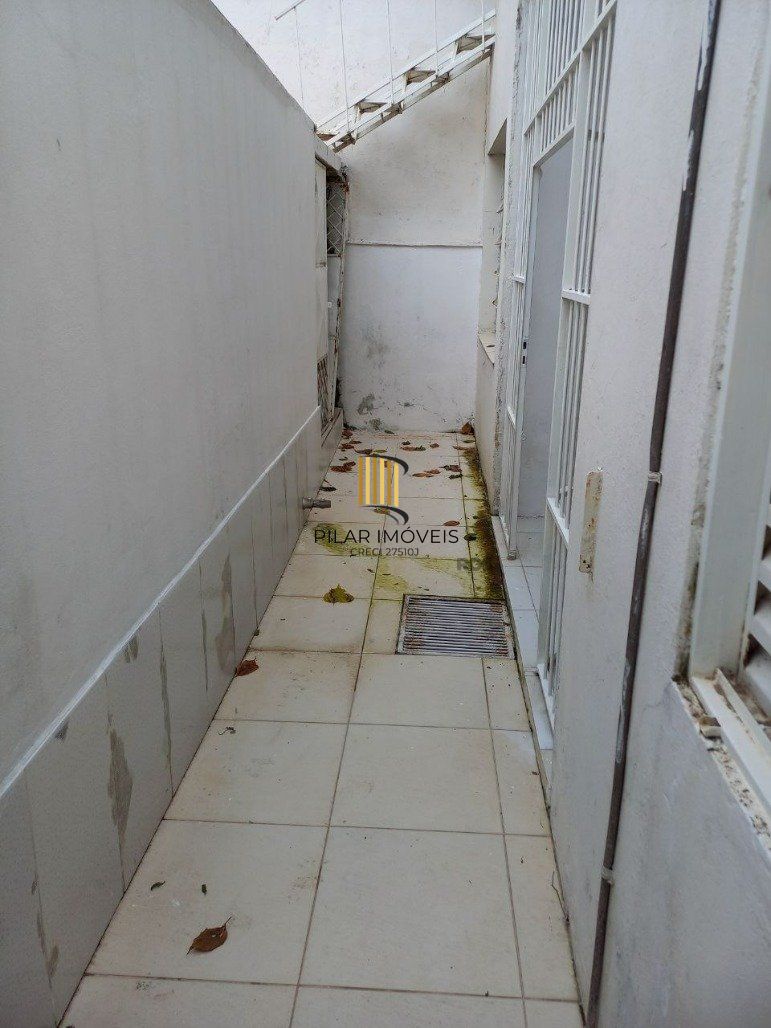 Casa com 3 dormitórios (1 sendo suíte) por R$ 850.000,00 na Rua Antônio Augusto de Azevedo nº 171- Hidráulica - Santana do Livramento - RS