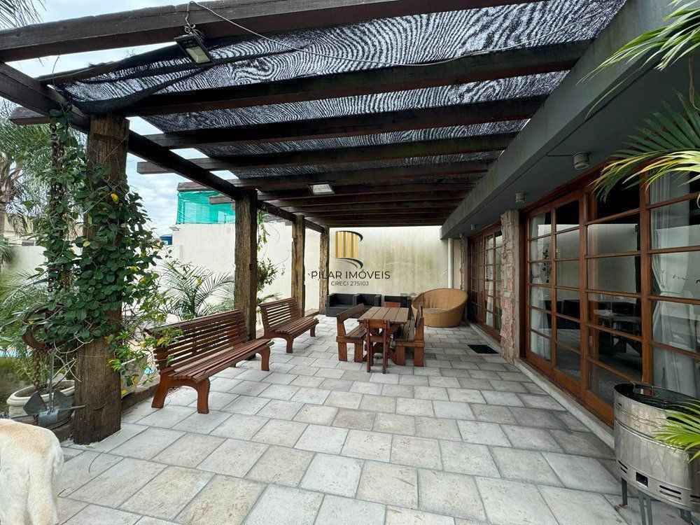 Casa com 3 dormitórios (1 sendo suíte) por R$ 4.000.000,00 na Rua Antônio Fernandes da Cunha nº 245 - Centro- Santana do Livramento-RS