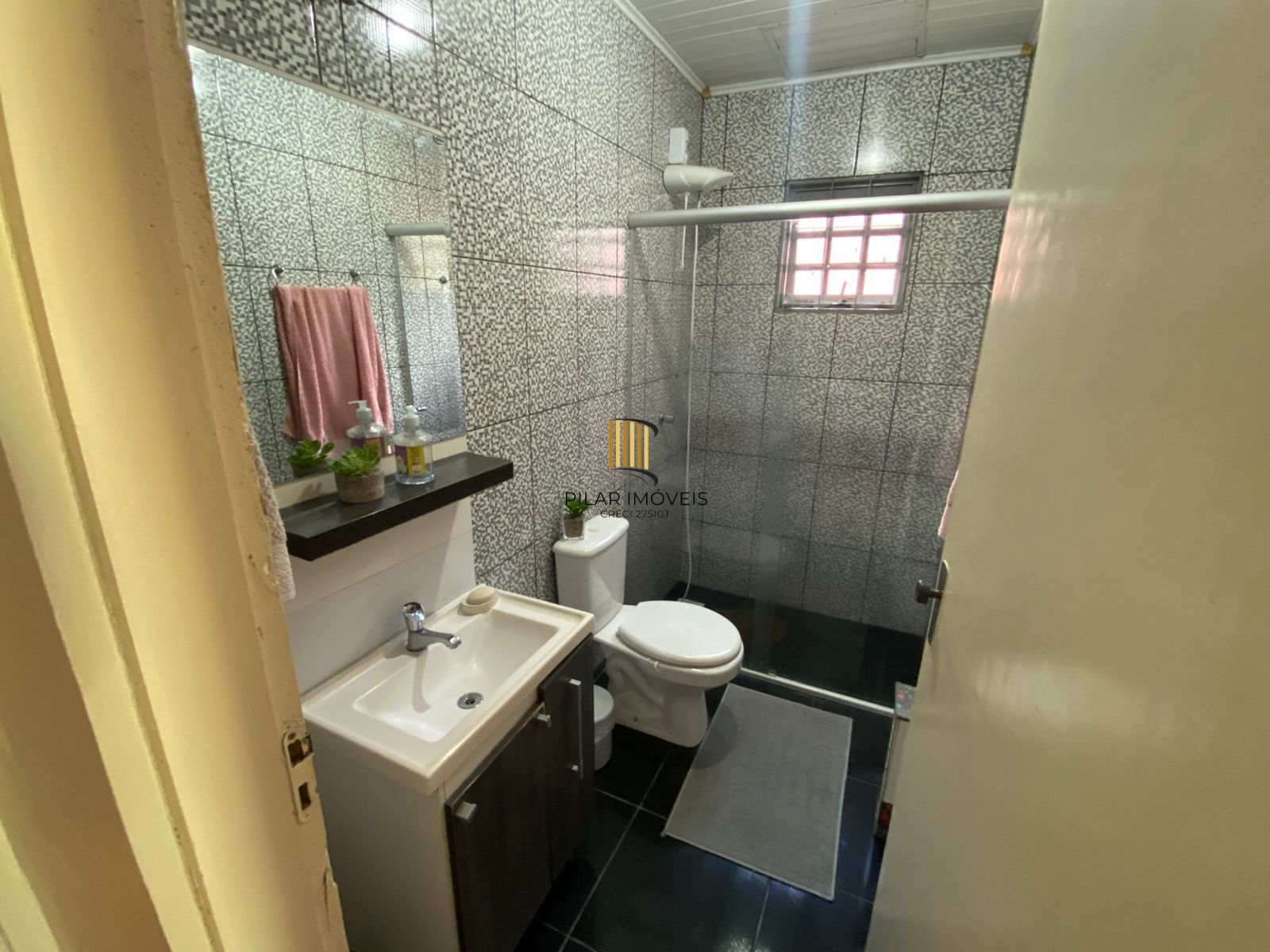 Casa com dois dormitórios por R$ 636.000,00 na Rua Sotero Carlos da Silveira