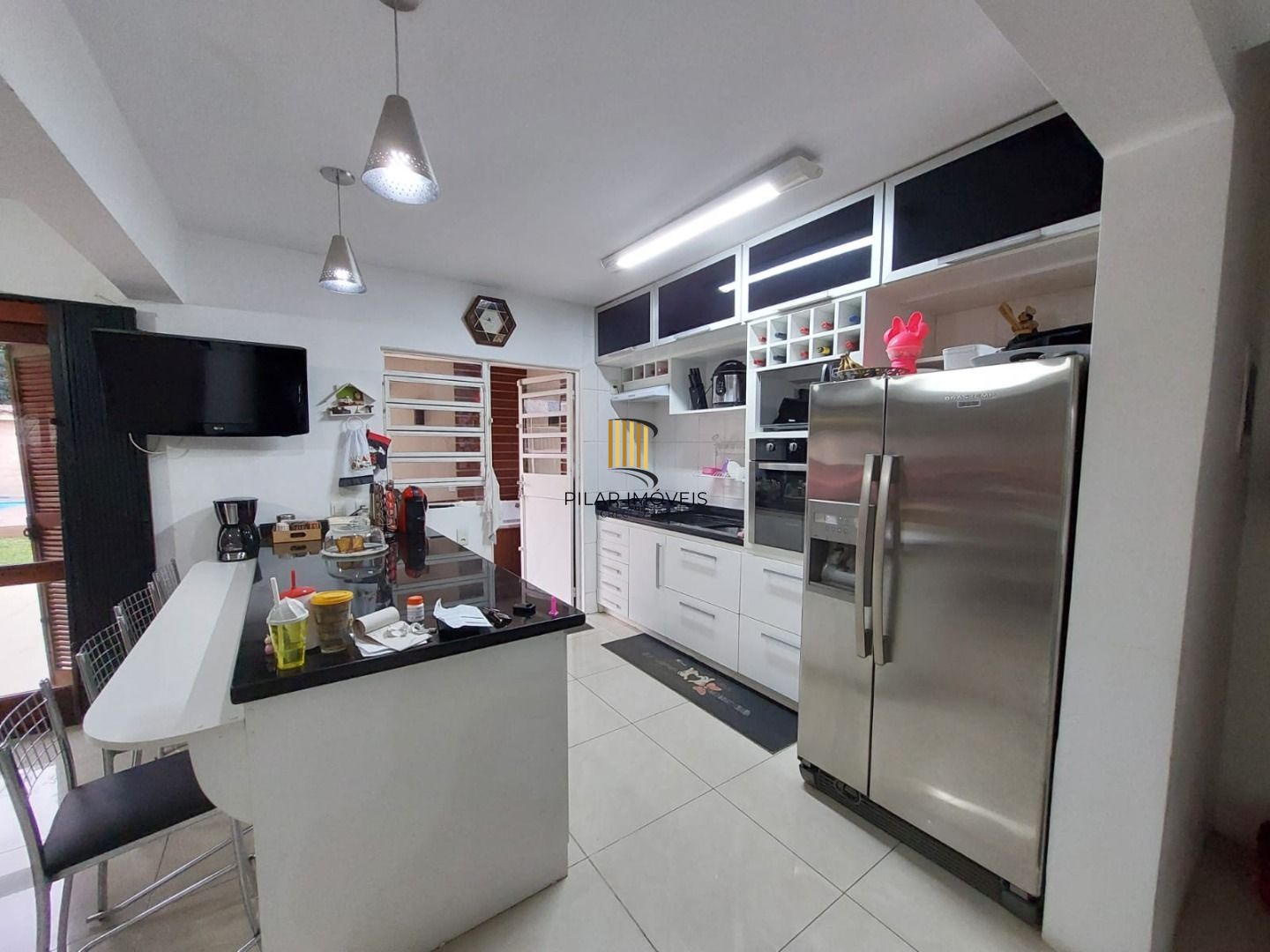Casa com 3 dormitórios (1 sendo suíte)  por R$ 1.500.000,00 na Rua Tiradentes nº 180 - Centro - Santana do Livramento-RS