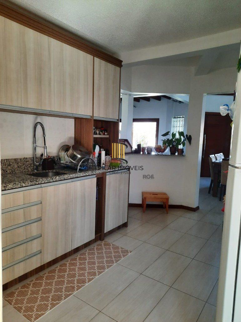 Casa com 3 dormitórios ( todos sendo suíte) por R$ 1.100.000,00 na Rua Luis Alberto Serralta nº 268 - Jardins - Santana do Livramento-RS