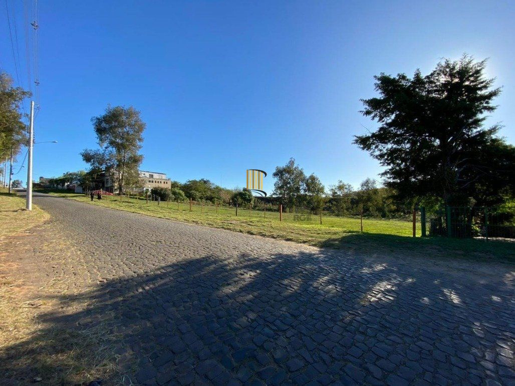 Terreno com mais de 10.000 m2 por R$ 880.000,00 na Rua José Ferrão- Jardins- Santana do Livramento-RS - Pilar Imóveis