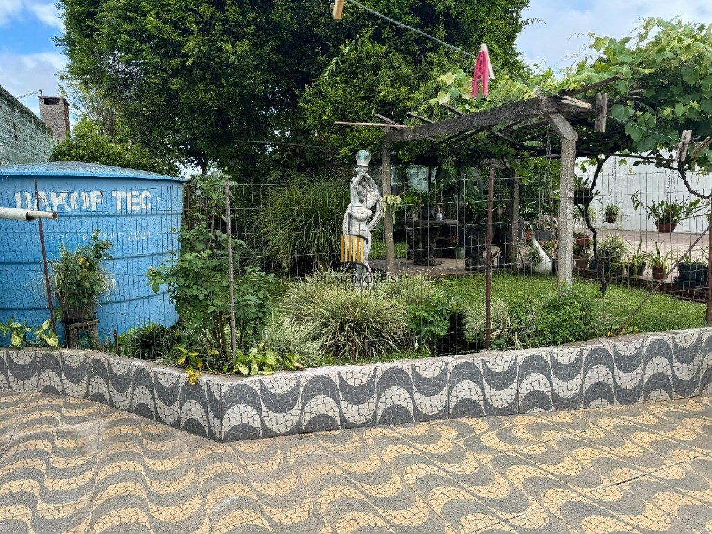 Casa com 3 dormitórios (sendo 1 suíte) por R$ 1.450.000,00 na Rua Ataliba Gomes nº395- Divisa- Santana do Livramento-RS