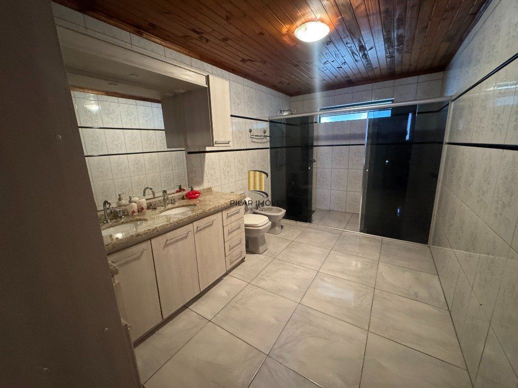 Casa com 3 dormitórios (sendo 1 suíte) por R$ 1.450.000,00 na Rua Ataliba Gomes nº395- Divisa- Santana do Livramento-RS