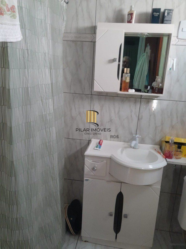 2 casas e 2 aptos próxima a Linha Divisória por R$ 1.100.000,00 na Rua Uruguai nº2290 -  Hidráulica - Santana do Livramento-RS