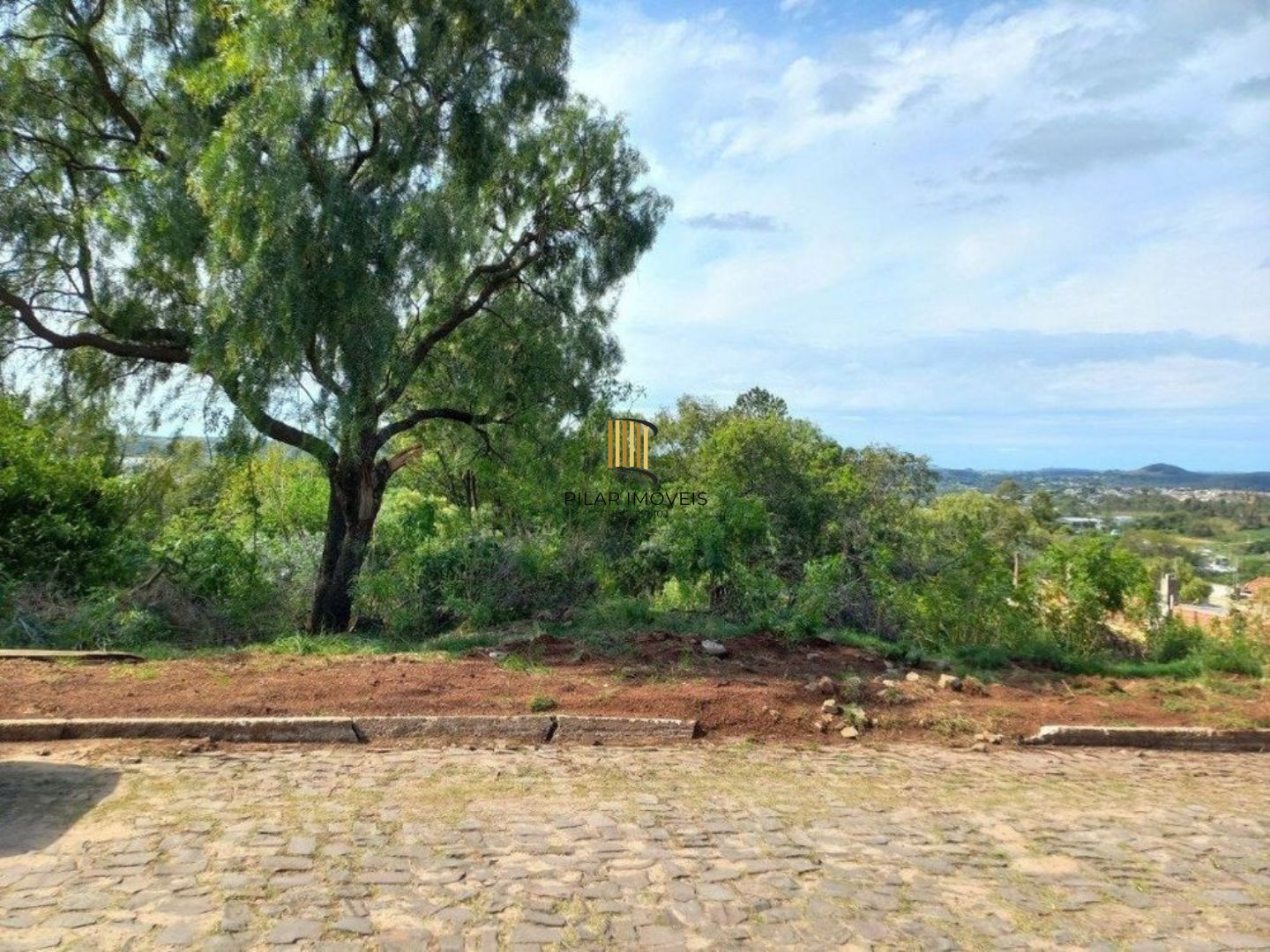 Terreno com 342 m² por R$ 420.000 na Rua Cicero da Fontoura- Jardim Atenas - Santana do Livramento-RS - Pilar Imóveis