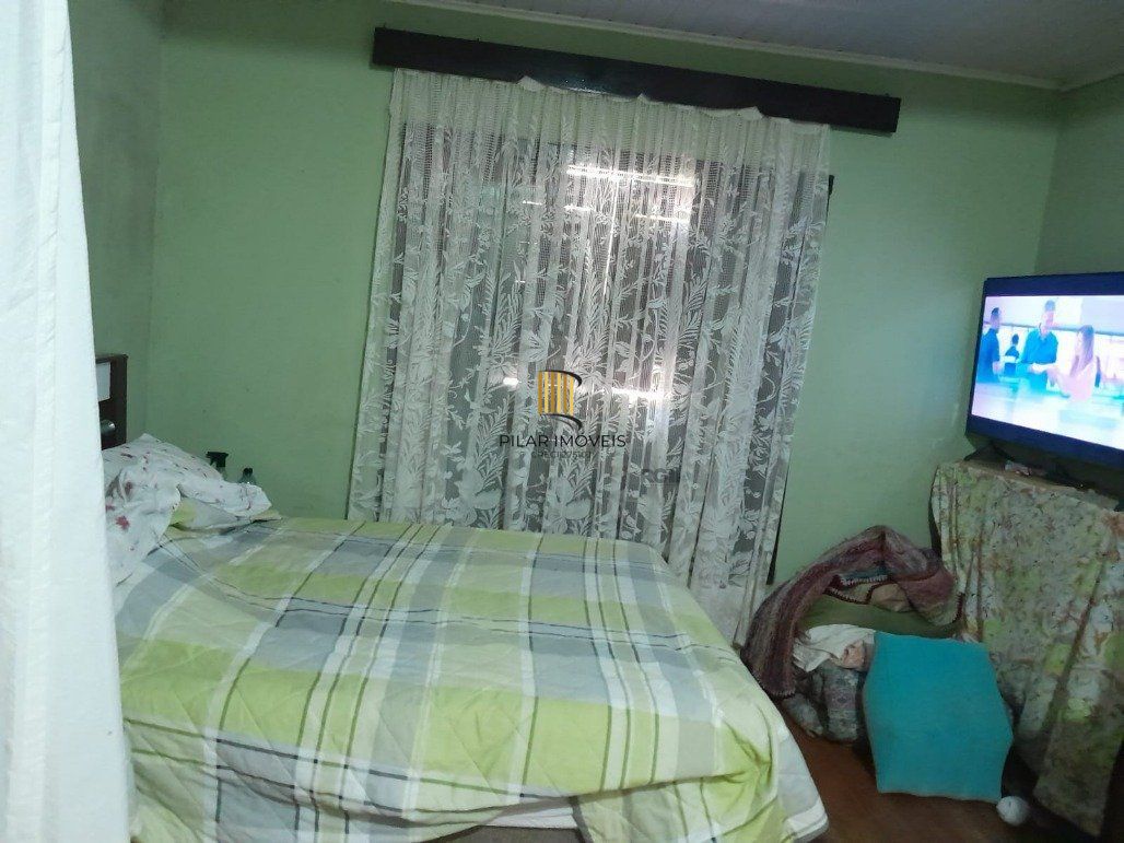 2 casas e 2 aptos próxima a Linha Divisória por R$ 1.100.000,00 na Rua Uruguai nº2290 -  Hidráulica - Santana do Livramento-RS