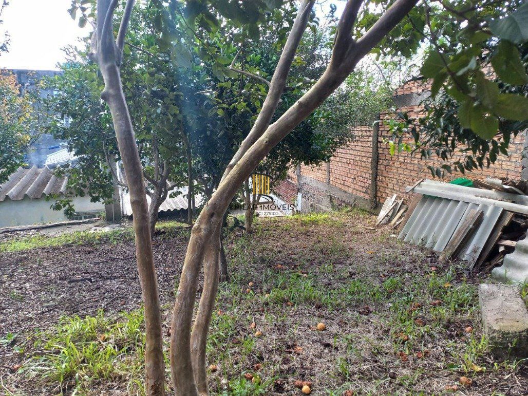 Casa com 2 dormitórios por R$ 350.000,00 na Rua Anaurelino Flores de Oliveria nº365 - Fluminense - Santana do Livramento-RS