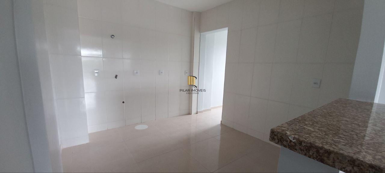 Apartamento com 2 dormitórios na rua Rivarol dos Santos Padilha nº 572