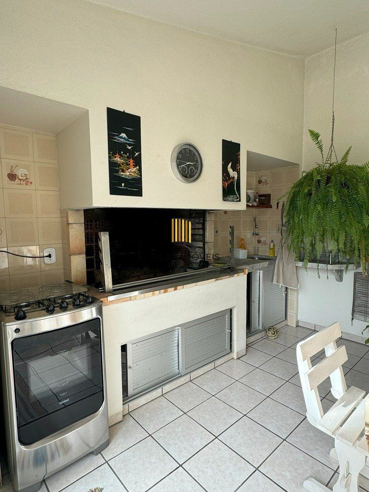 Casa com 4 dormitórios (1 sendo suíte) por R$ 2.800.000,00 na Rua Vasco Alves nº 1225- Centro- Santana do Livramento-RS