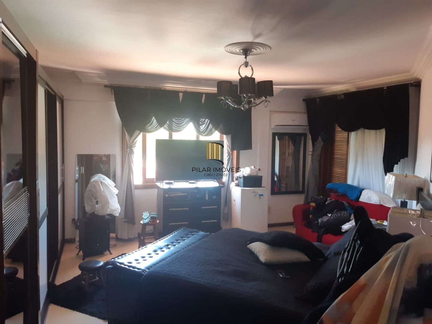 Casa com 4 dorm. por R$ 3.180.000,00 na Rua Barão do Ibirapuitã nº424- Umbu