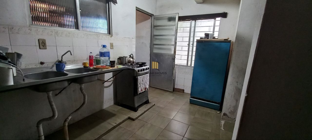 Casa com 2 dormitórios por R$ 690.000,00 na Rua Achiles Gazapina Costa nº 261