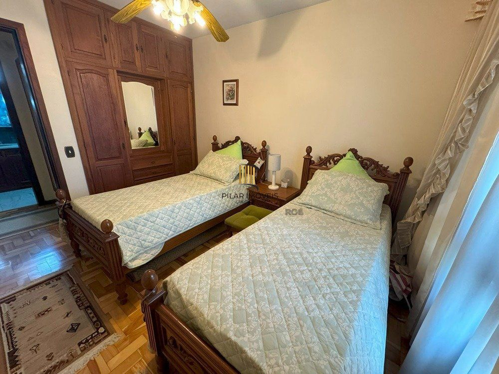 Casa com 4 dormitórios (1 sendo suíte) por R$ 2.800.000,00 na Rua Vasco Alves nº 1225- Centro- Santana do Livramento-RS