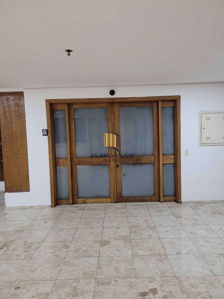 Sala por R$ 980.000,00 na Av. Farrapos nº235 - Floresta - Porto Alegre