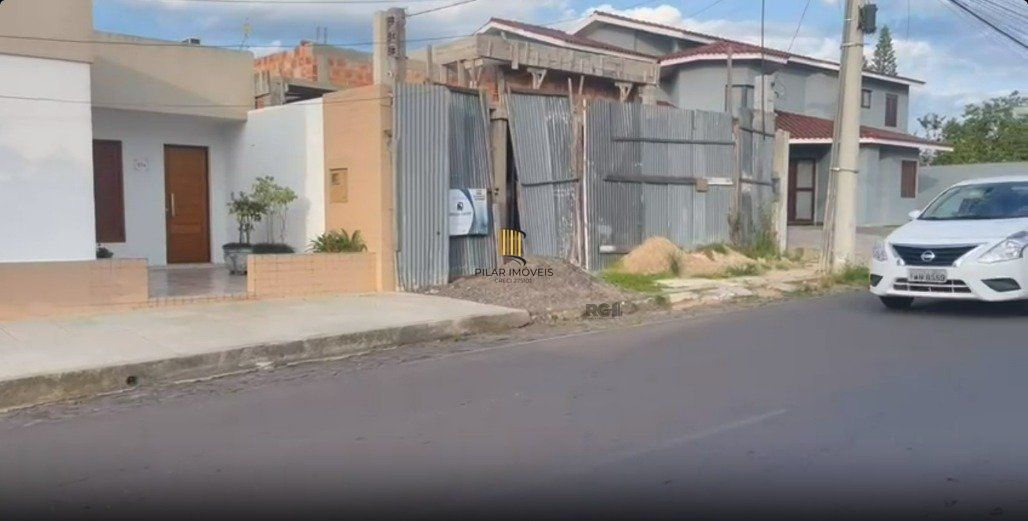 Terreno com casa em construção por R$650.000,00 no bairro Atenas em Santana do Livramento