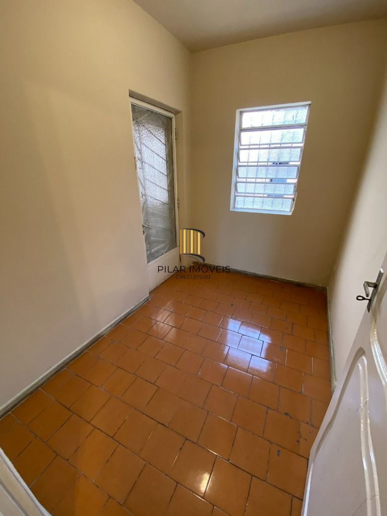 Casa com local comercial e apartamento - Centro- Santana do Livramento-RS