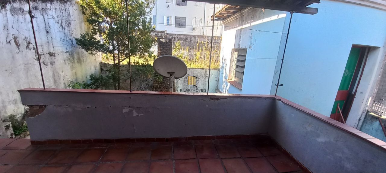 Casa na rua Duque de Caxias nº 1.910 por R$500.000,00