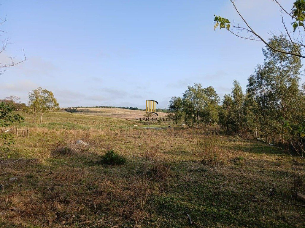 Chácara com 5 dormitórios (1 sendo suíte) de 1,6 hectare por R$ 1.300.000,00 na Rua Robledo Braz nº 5954- Santana do Livramento-RS