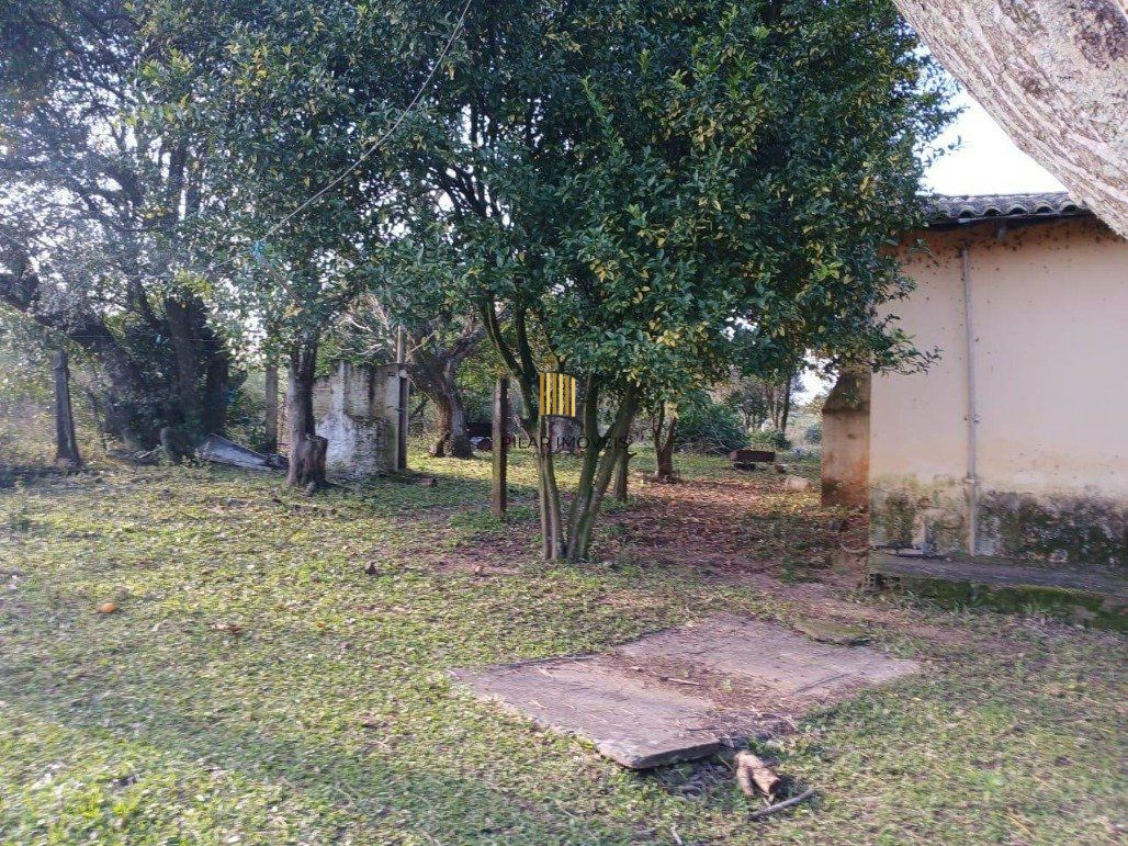 Chácara com 5 dormitórios (1 sendo suíte) de 1,6 hectare por R$ 1.300.000,00 na Rua Robledo Braz nº 5954- Santana do Livramento-RS