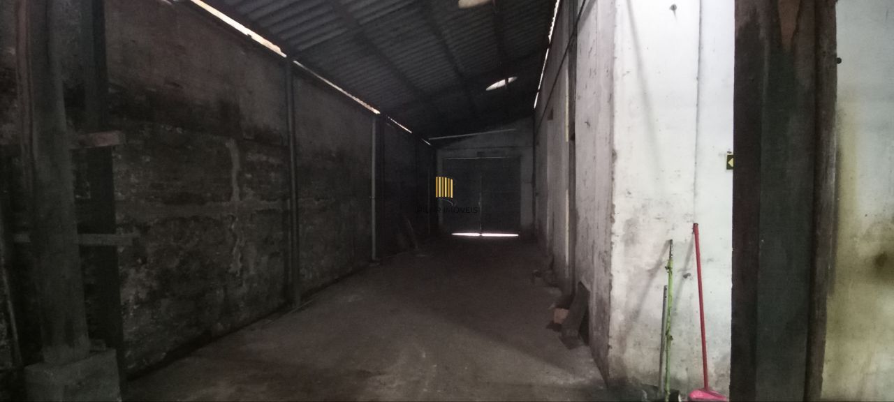 Prédio comercial por R$ 1.500.000,00 na rua Dos Andradas nº 1.064