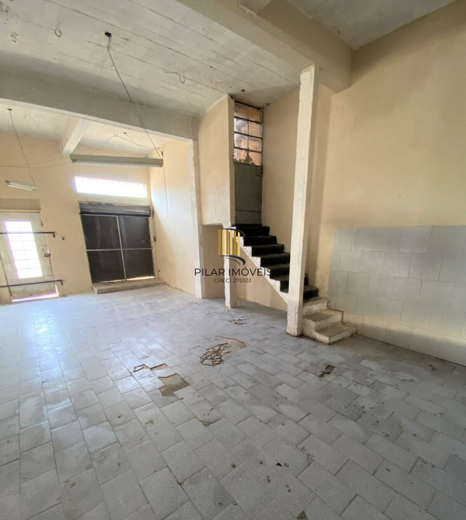 Casa com local comercial e apartamento - Centro- Santana do Livramento-RS